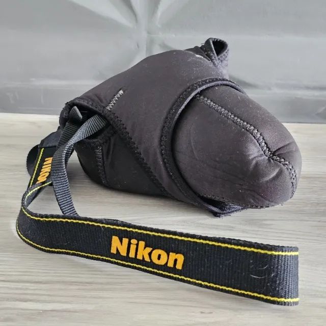 Apenas 3052 cliques! Câmera DSLR Nikon D3200 + bateria, Carregador, Kit limpeza, bag, cabo - Foto 3