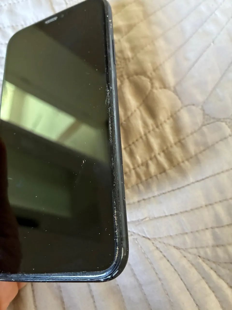 iPhone XR 128 gb preto marcas de uso no corpo olhe as fotos - Foto 4