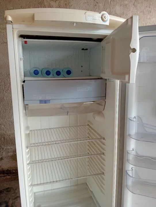 Geladeira Consul com Dispenser de Água - Foto 3