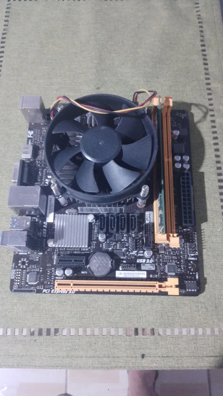 Placa-mãe DDR 3 com Cooler