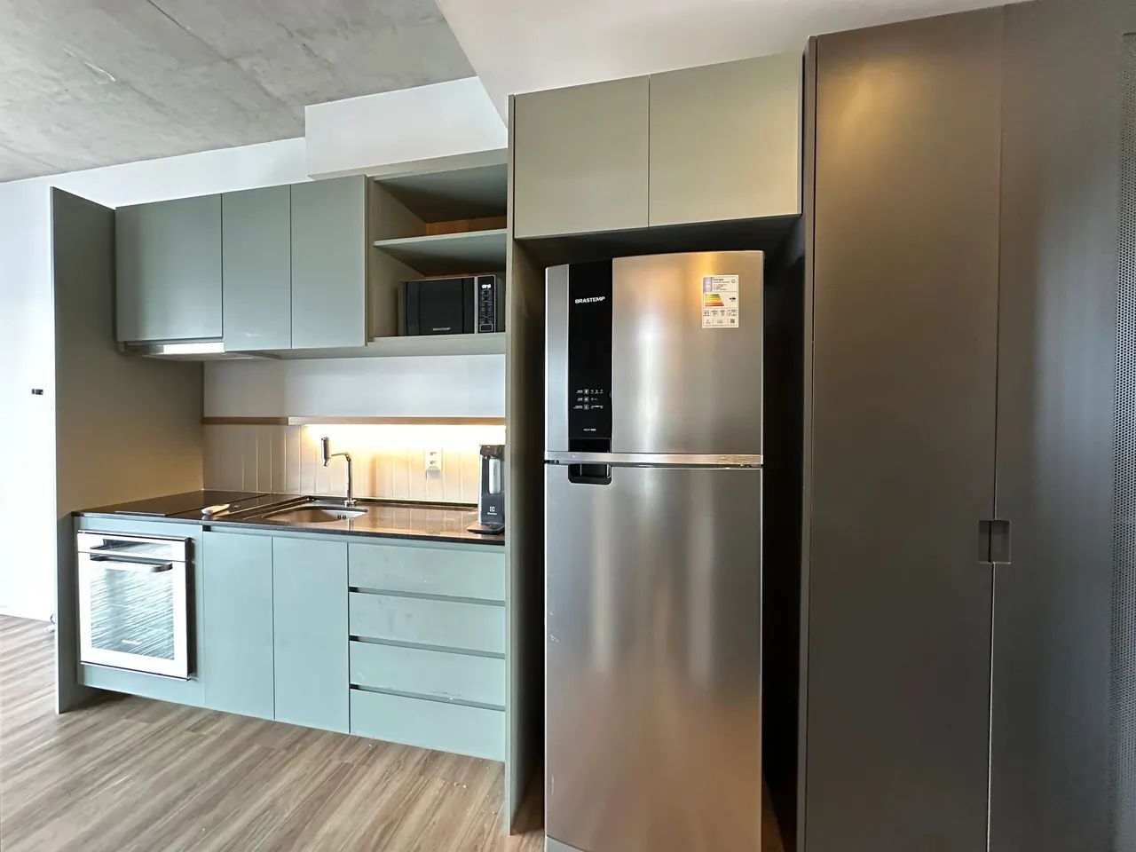 Apartamento (semi mobiliado) locação com 54m2 STUDIO em Pinheiros - São Paulo - SP - Foto 4