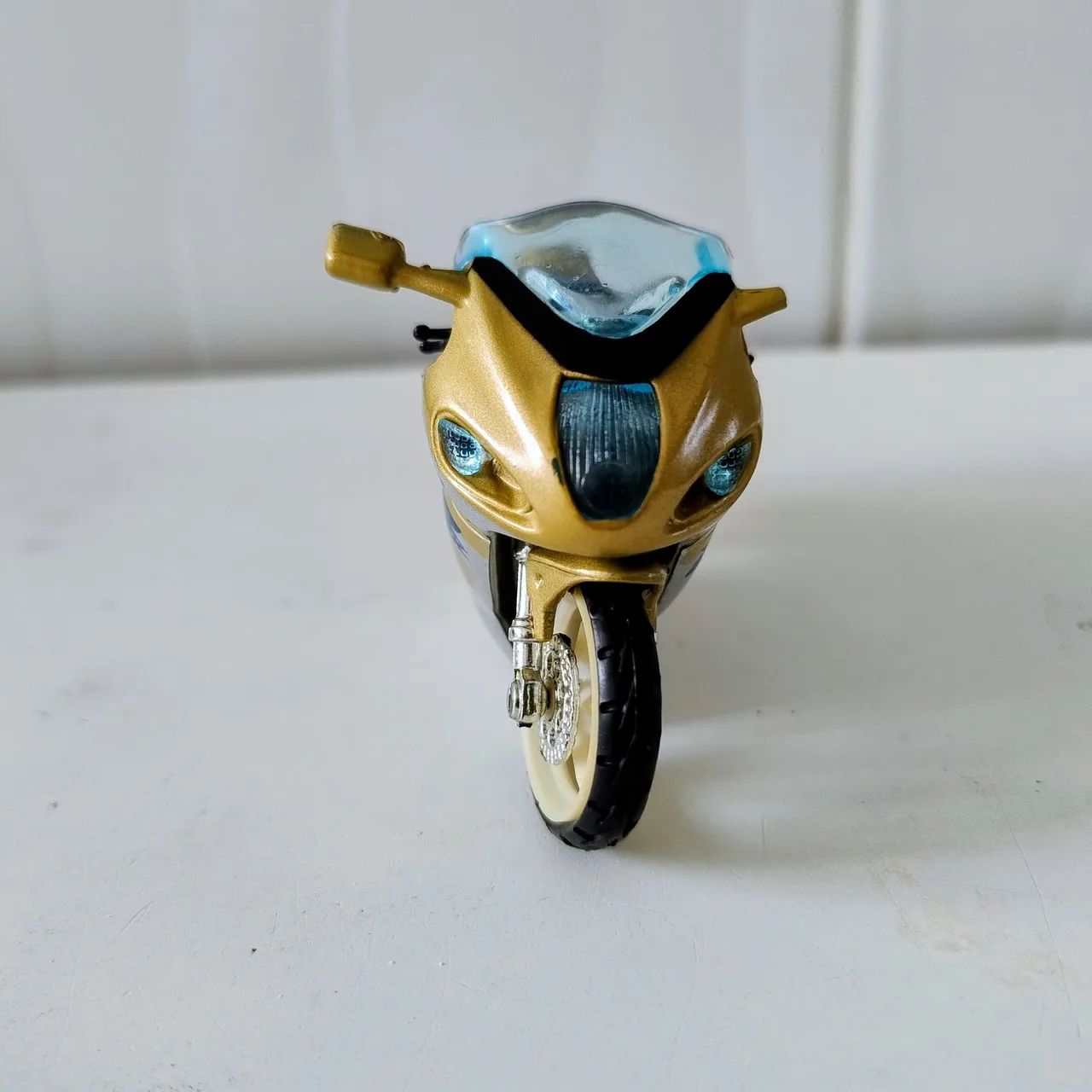 Miniatura Moto Suzuki 750 - Foto 4