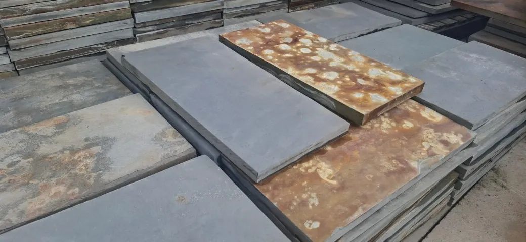 Pedra pisante de grama peça 20X40 cm