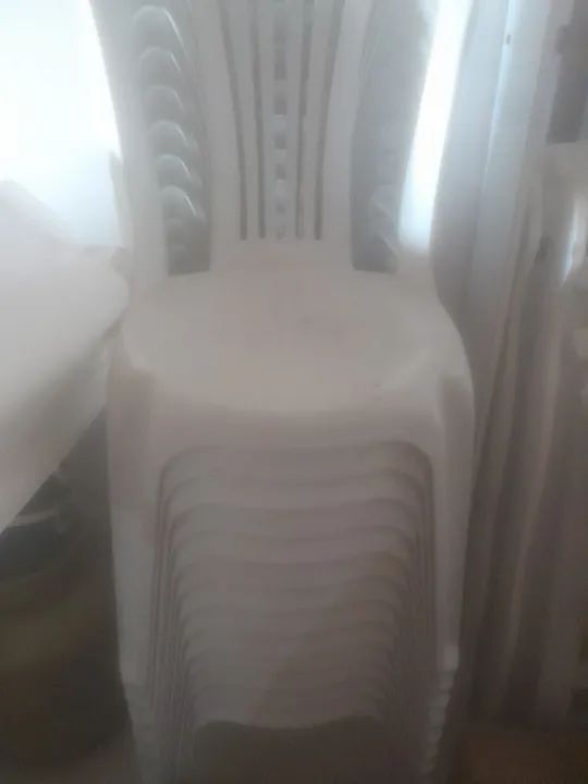 Mesa e cadeiras  - Foto 2