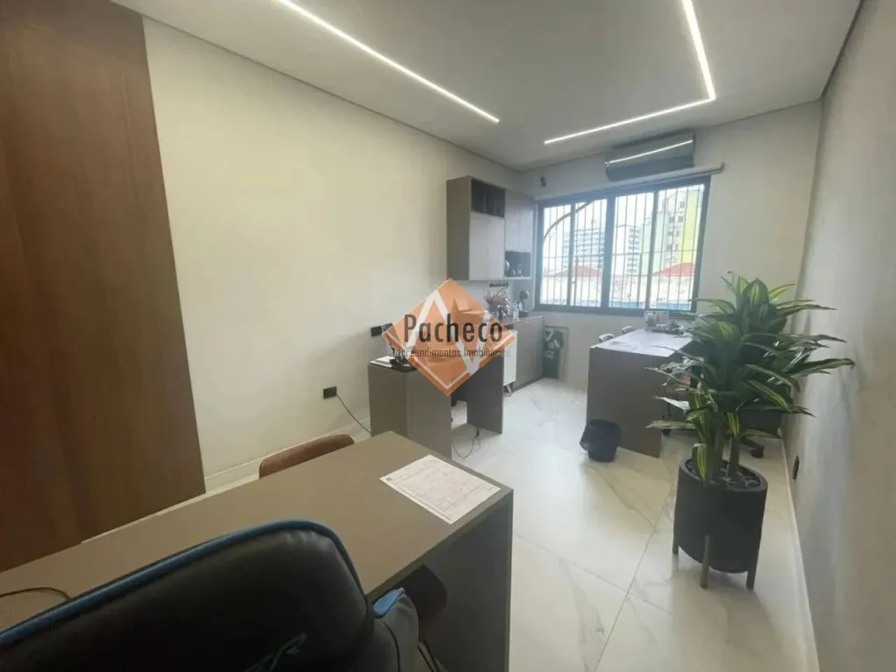 Sala Comercial na Penha de França, 17m², R$160.000,00