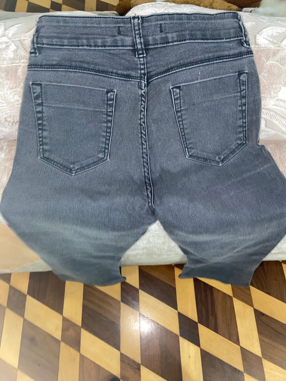 CALÇA JEANS FEMININA PRETA NÚMERO 38 - Foto 3