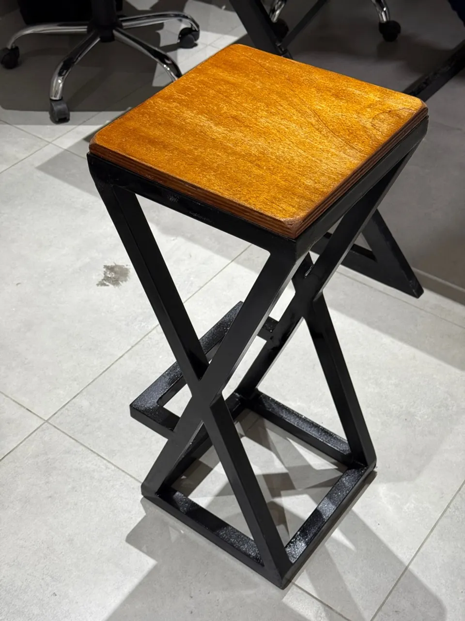 Banqueta modelo industrial