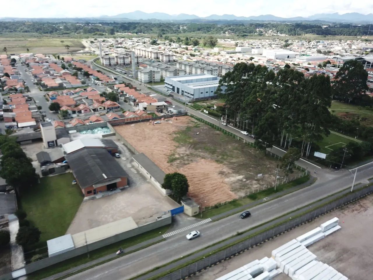 Terreno comercial para locação Guatupê