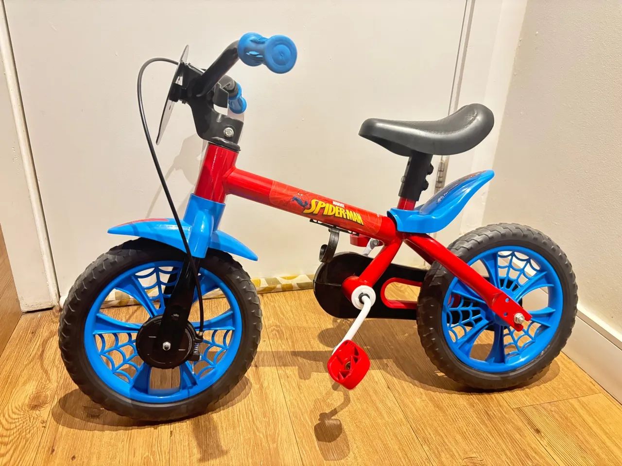 Bicicleta aro 12 Homem Aranha