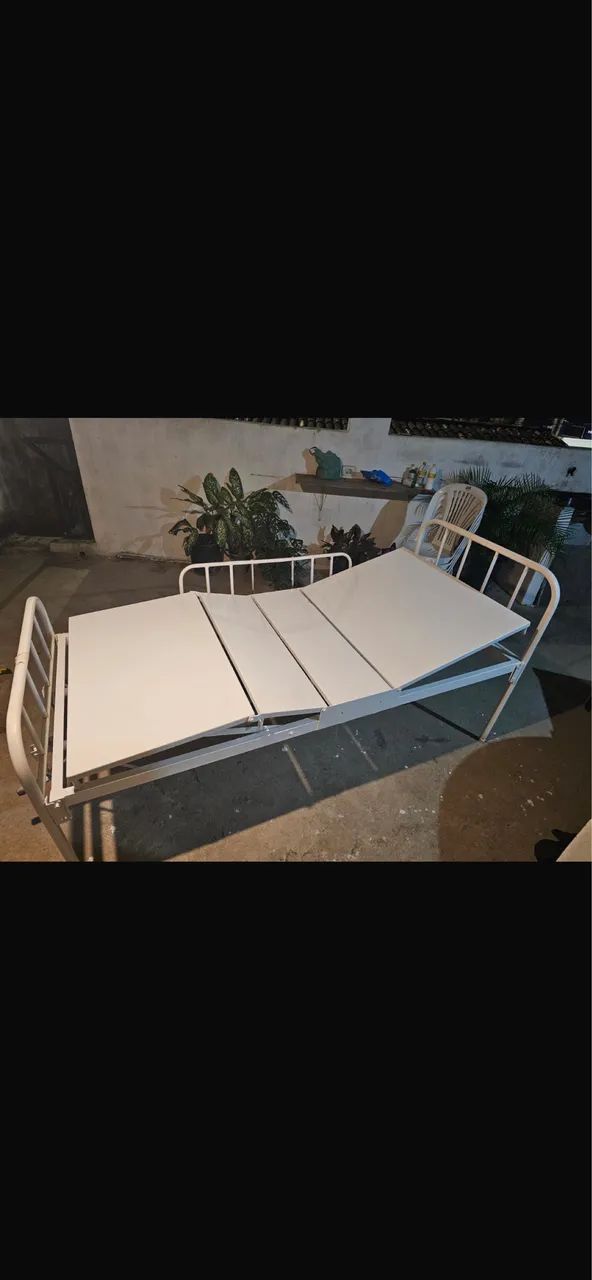 Cama hospitalar em ótimo estado, pronta pra usar 