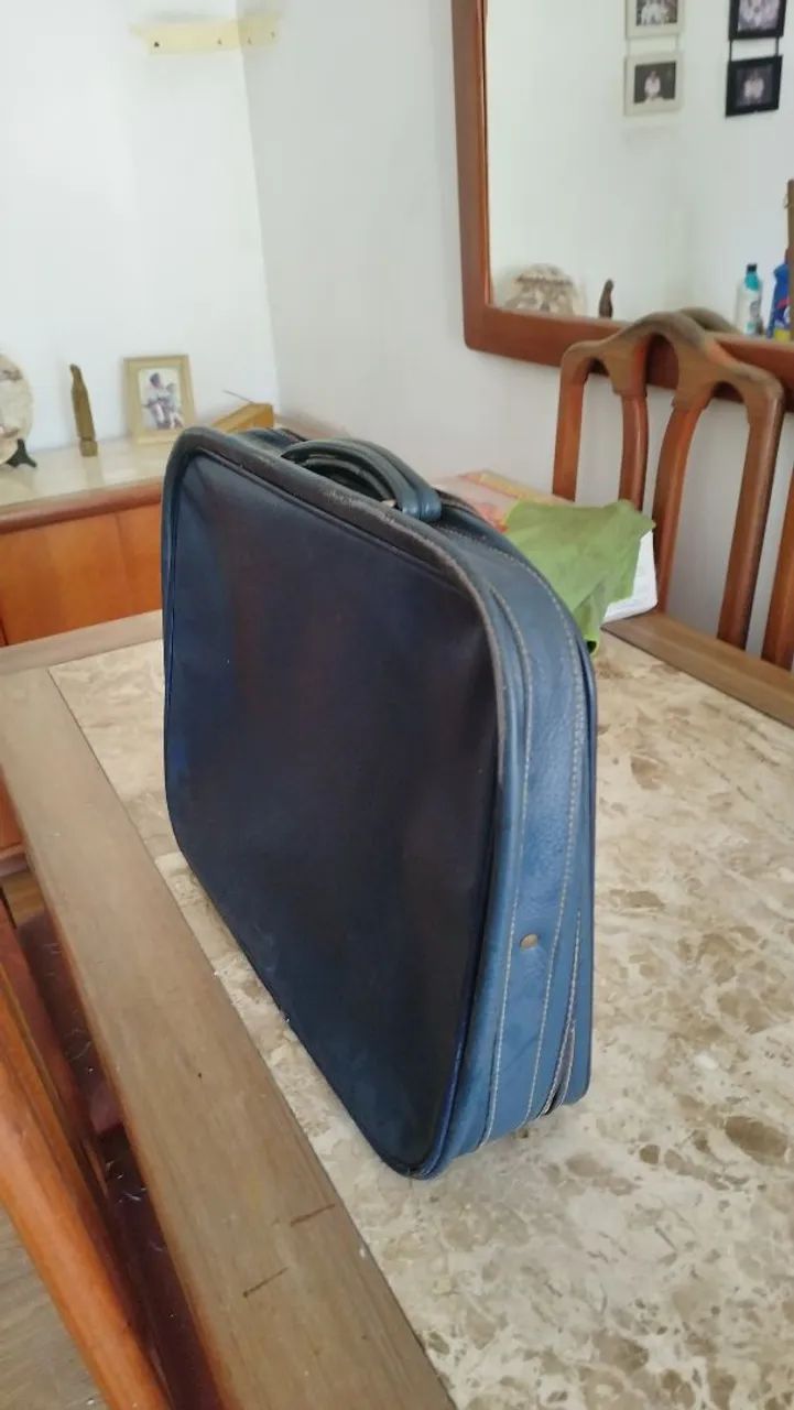 Mala de couro azul vintage