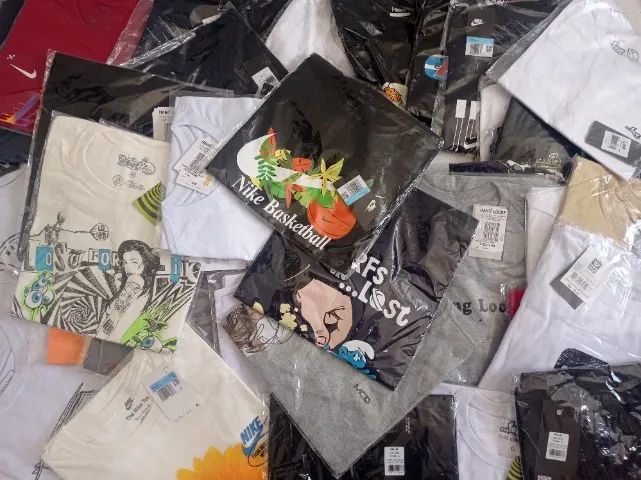 Pacote com 10 Camisetas de Marca em Atacado