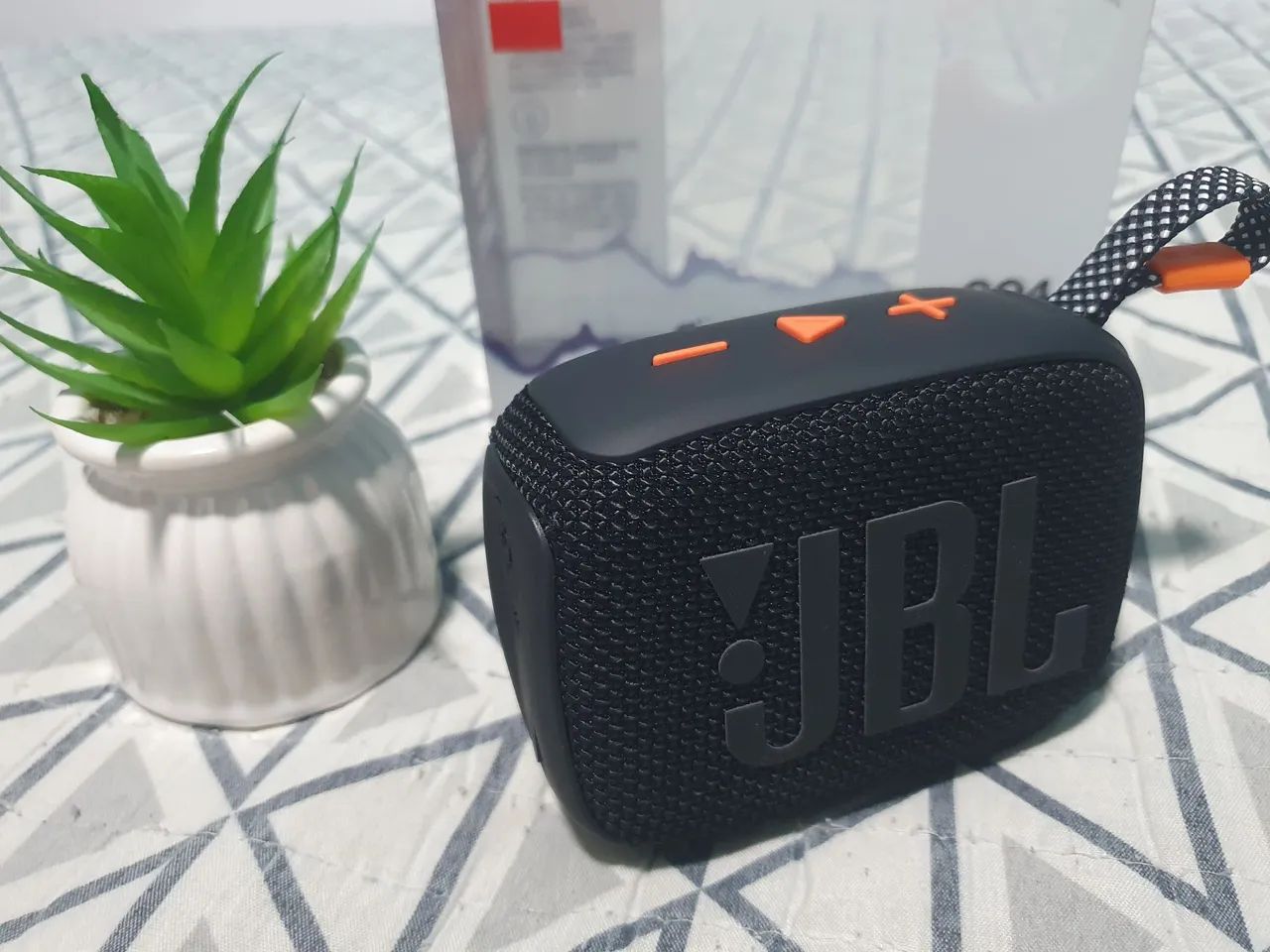 Caixinha de Som JBL Go 4, 1ª linha 