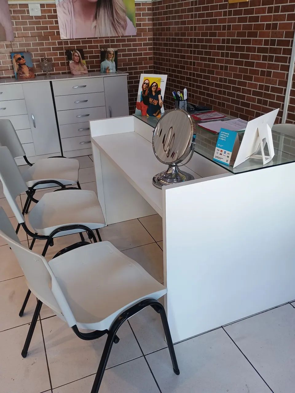 Vendo um balcão para ótica ou jóia  - Foto 5