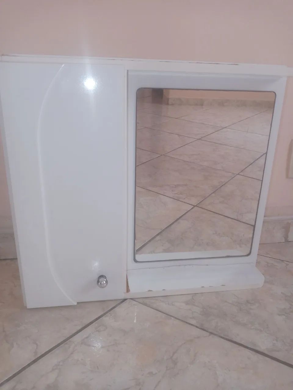 Vendo Armário de Banheiro com Espelho - Foto 4