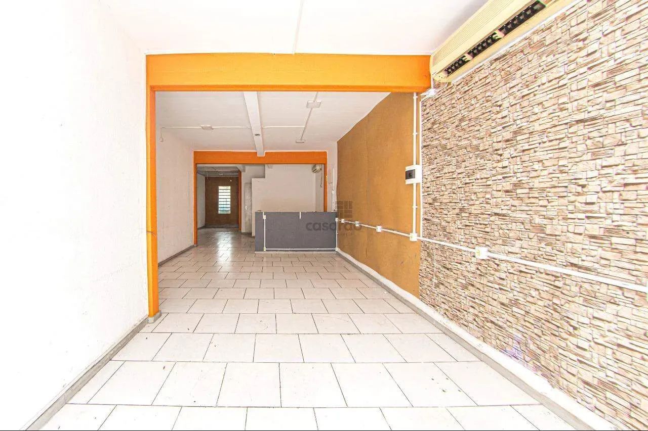 SALA COMERCIAL AO LADO DO SUPER MERCADO CARREFOUR .