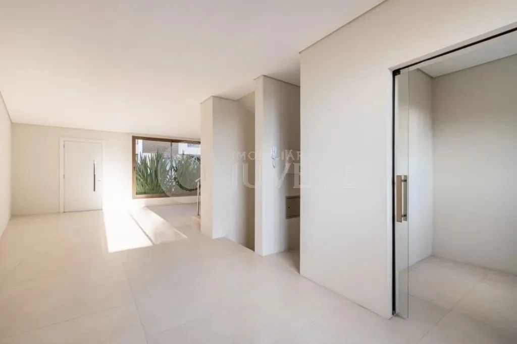 IMOBILIARIA JUVEVE VENDE RESIDÊNCIA CONDOMINIO FECHADO VISTA ALEGRE RUA MIGUEL TSCHANNER,  - Foto 5