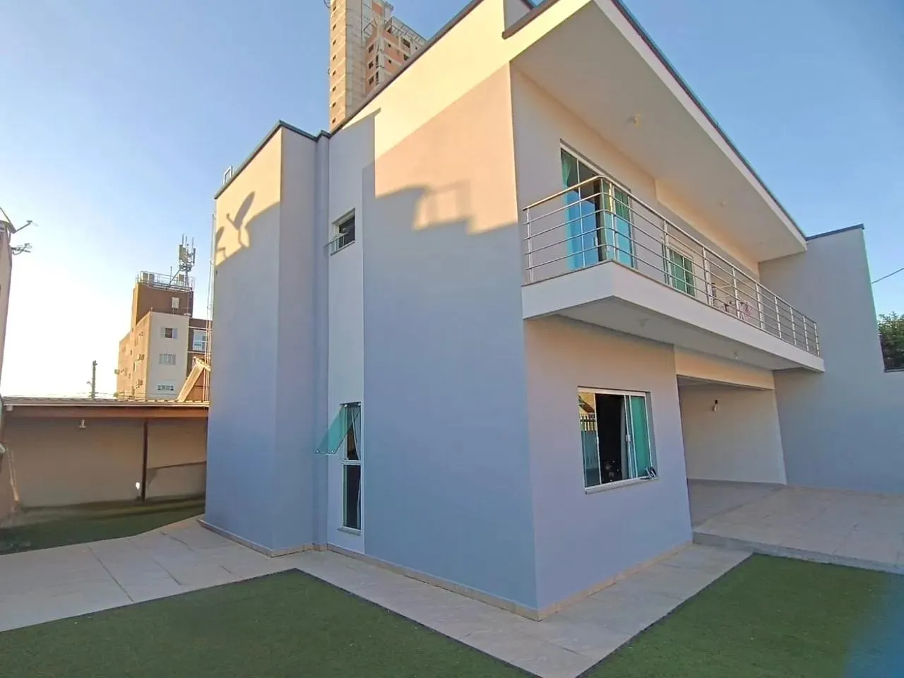 Sobrado a venda em Camboriú, 180m² privativos - ACEITA PERMUTA