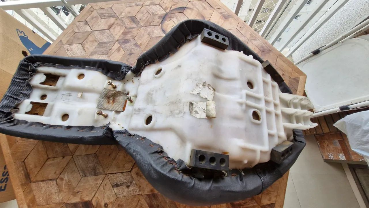 Banco couro Shadow 600  - Preto - Foto 5