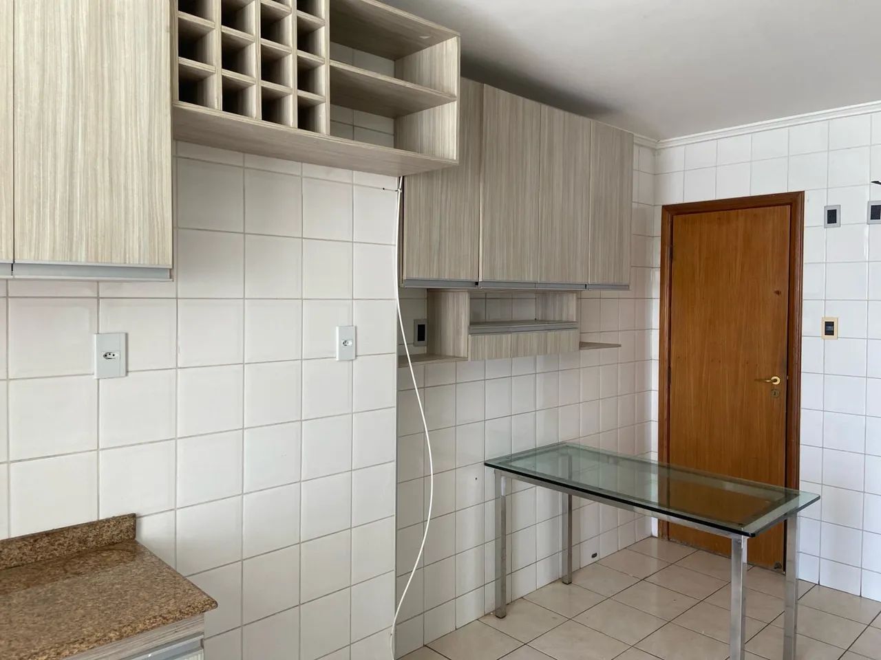 Alugo apto. na 13 de Julho, 4/4 sendo 3 suítes, reformado, sombra e vista p/ o mar. - Foto 6