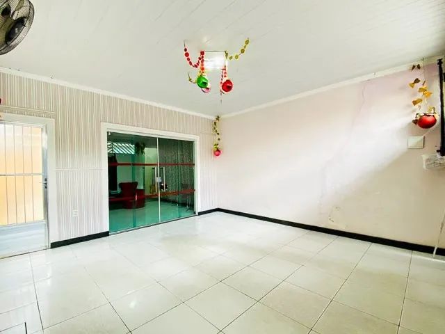 Linda Casa 3/4  (sendo 1 suíte) 