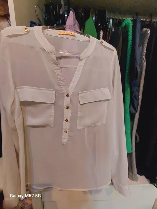 Blusa branca feminina