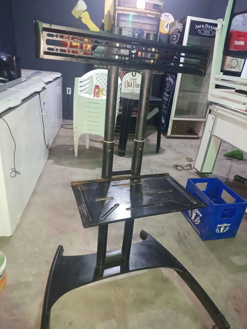 Suporte para TV com base giratória