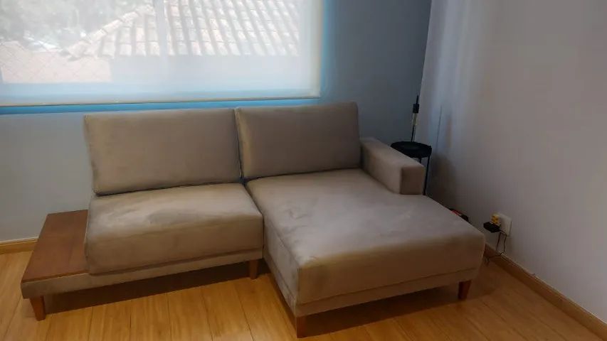 Sofá com Chaise64850510619905121