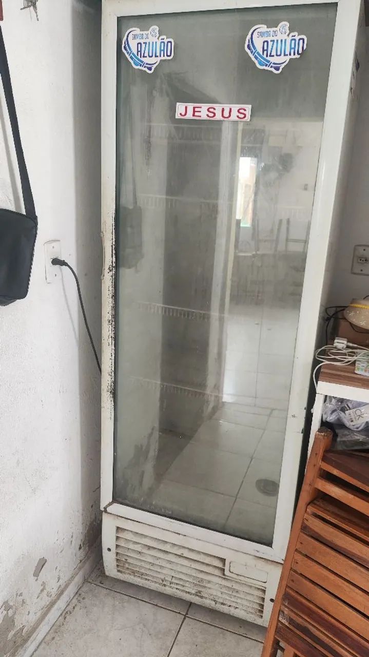 Freezer vertical TD bom