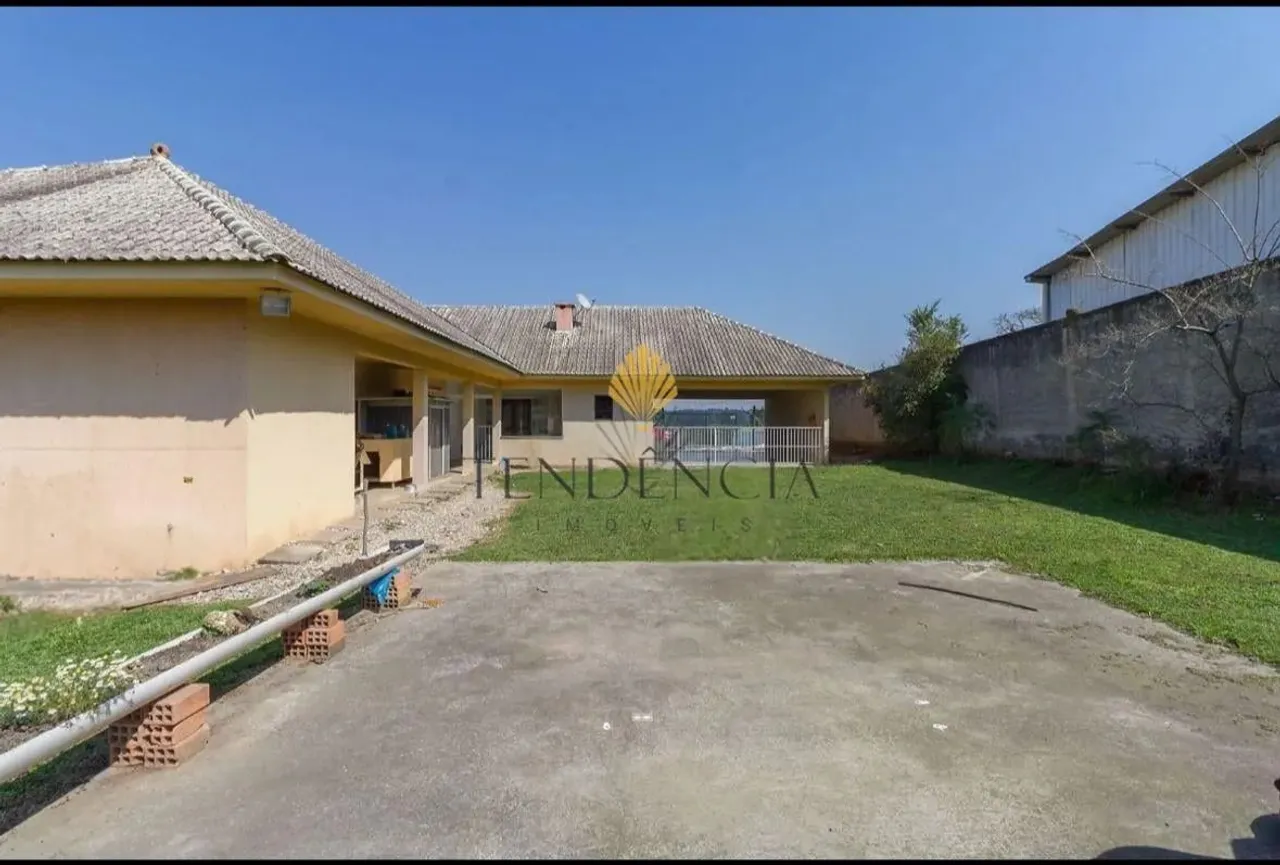 Casa com 3 quartos à venda, 297 m2 por R 1.489.000 - Uberaba - Curitiba PR