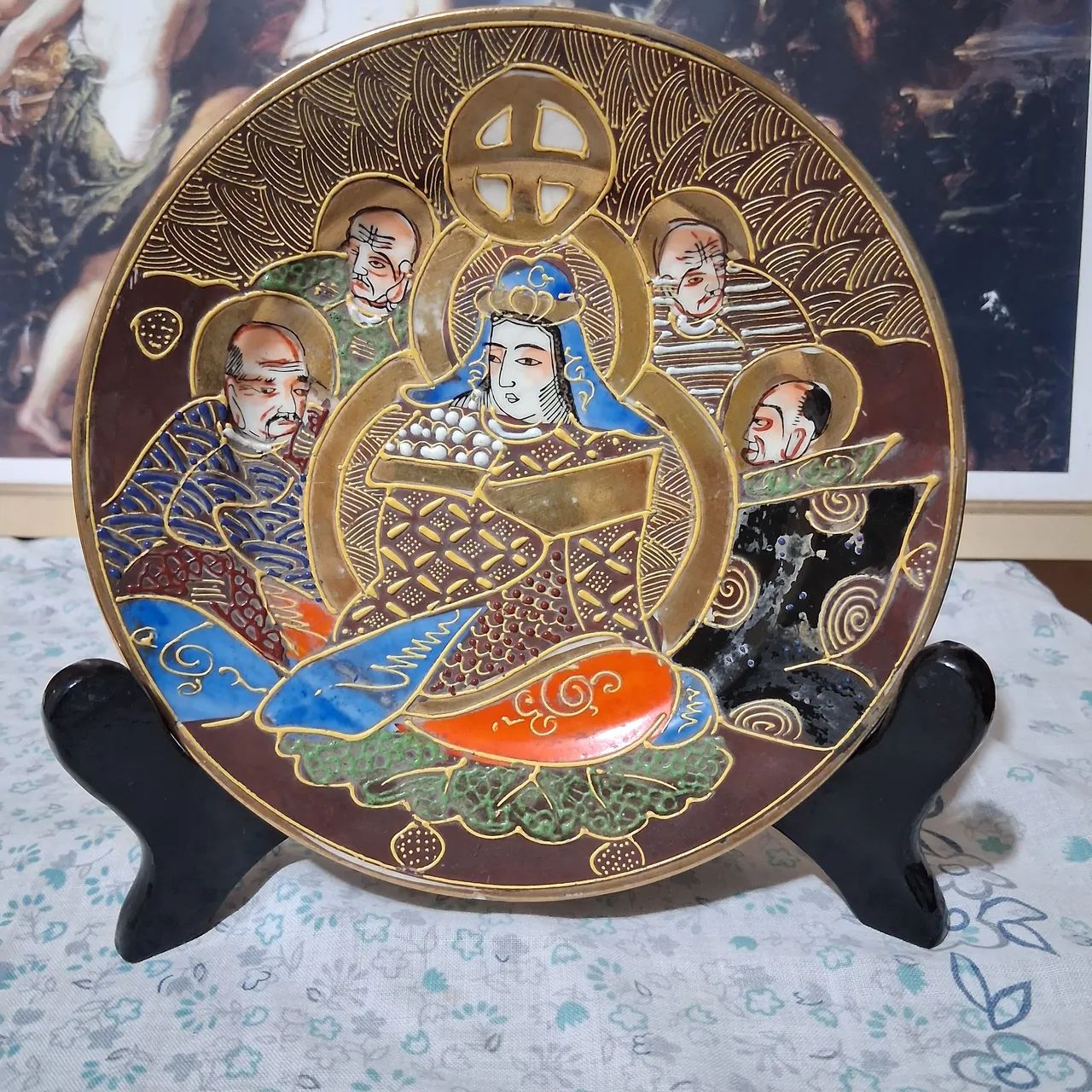 Prato decorativo Japonês   JH...Pintura craquejada..16 cm de diâmetro. 