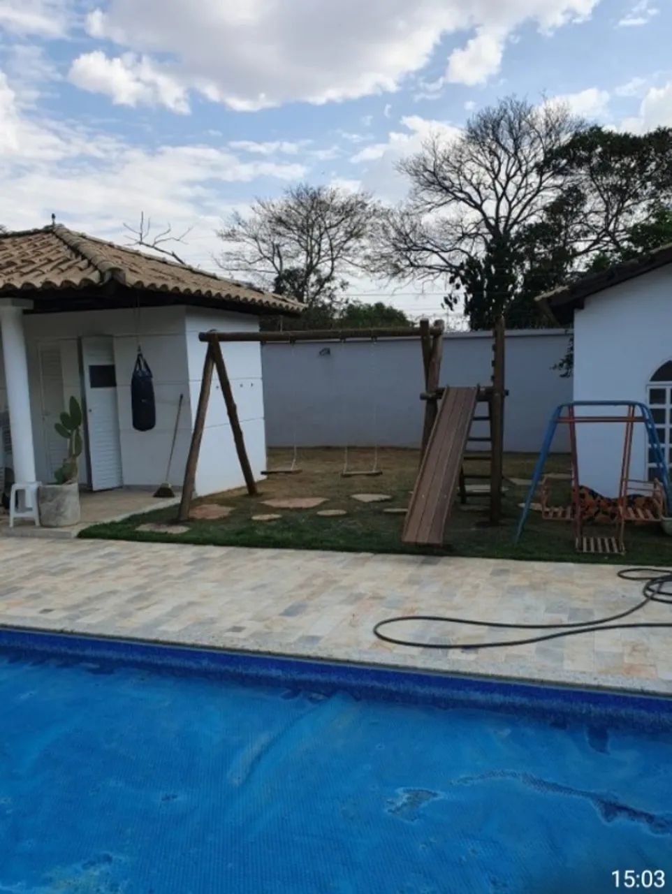 Estrutura com balanço e escorregador