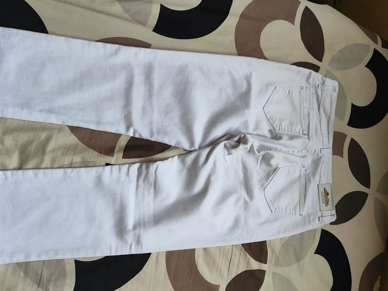 Calça branca jeans estilosa - Foto 2
