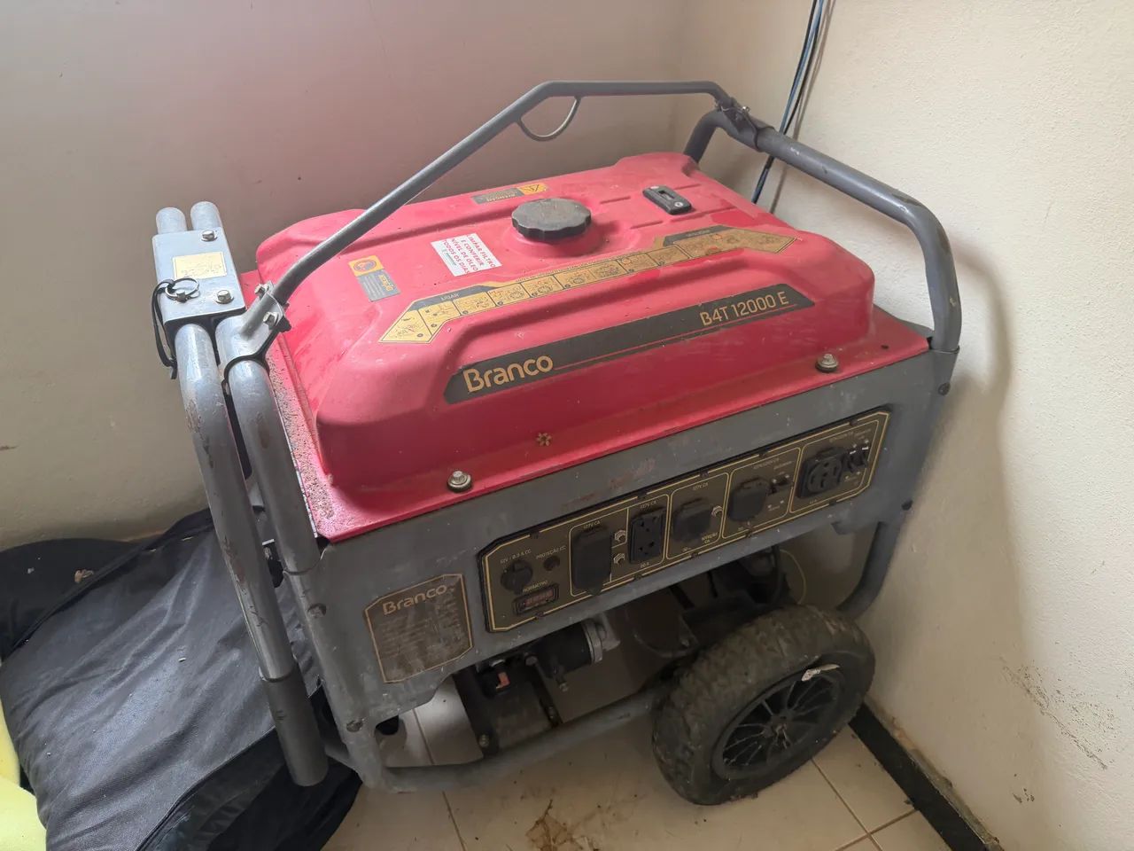 Gerador de energia a gasolina branco B4T 12000E - Foto 2