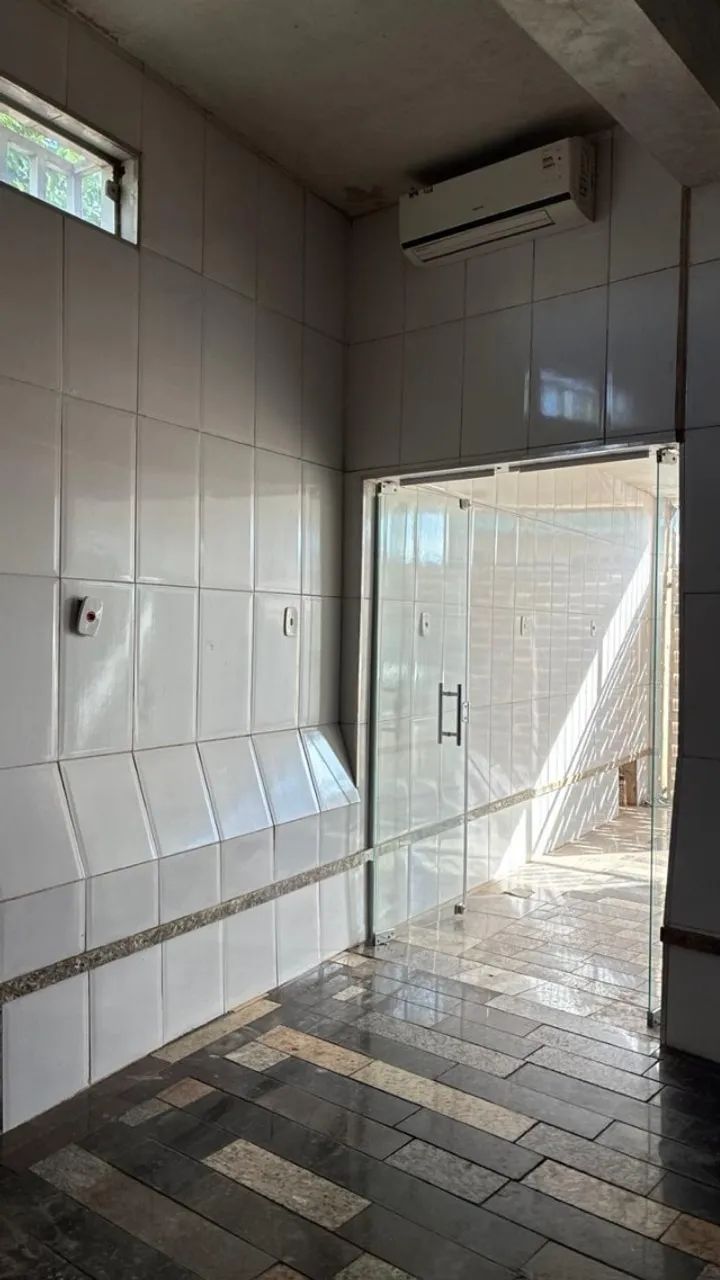 CÔMODO COMERCIAL COM CÂMARA FRIA NO SANTA MARIA - Foto 3