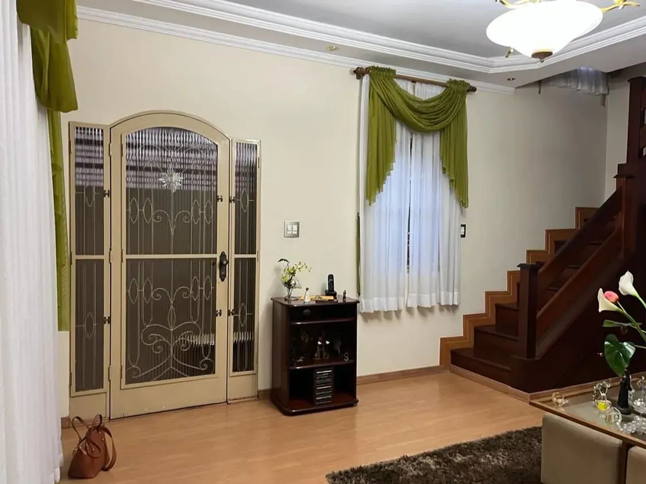 Sobrado Centro de Taubaté - 3 Dormitórios - 139m² - Foto 3
