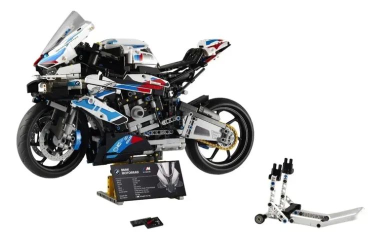 BMW M1000RR Lego Montada