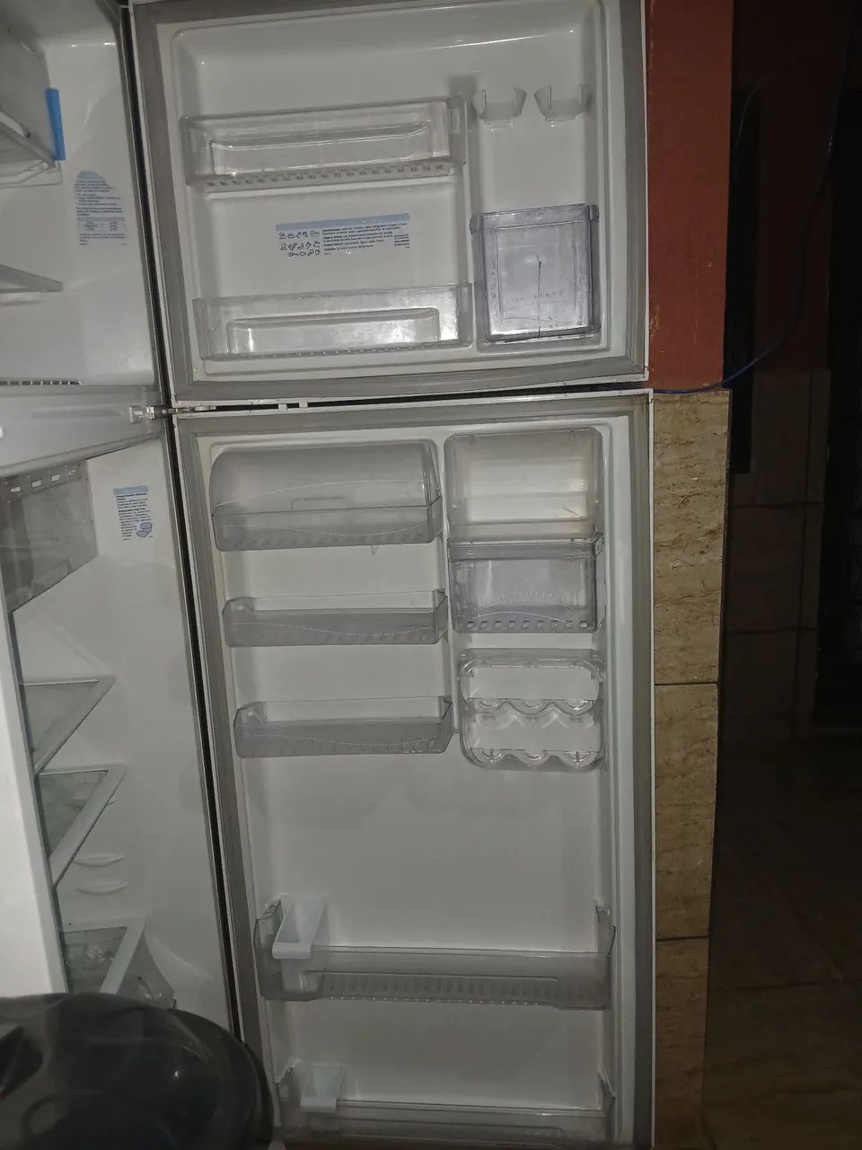 Vende-se uma geladeira Eletrolux - Foto 5