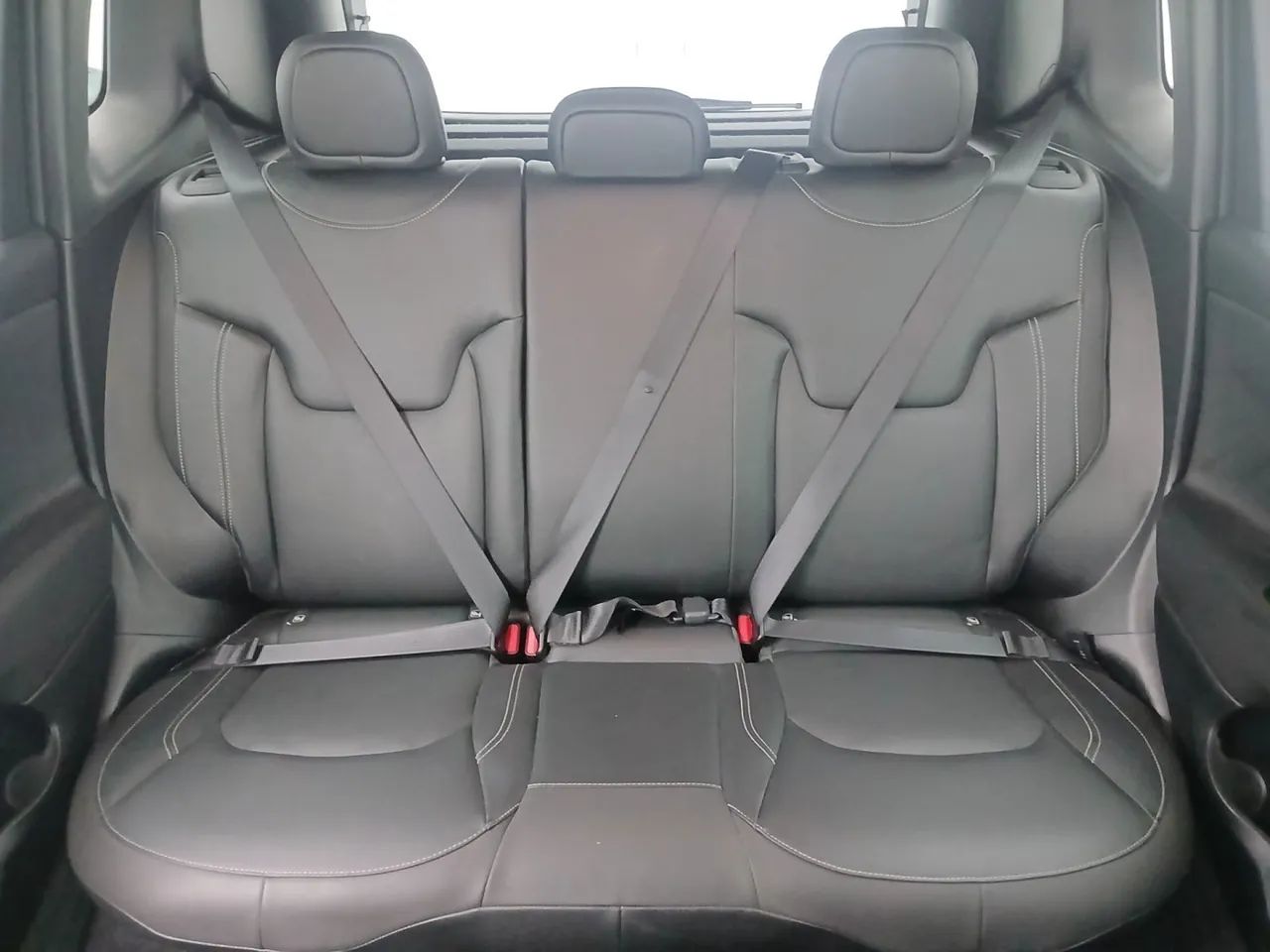 Jeep Renegade Long. T270 1.3 TB 4x2 Flex Aut., foto 18 de 18