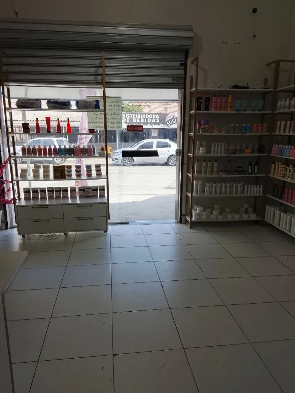 Prateleiras e móveis para loja - Foto 4