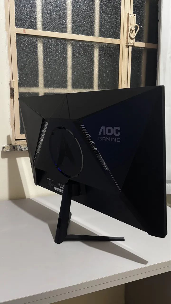 Monitor AOC gaming 180hz - Foto 2