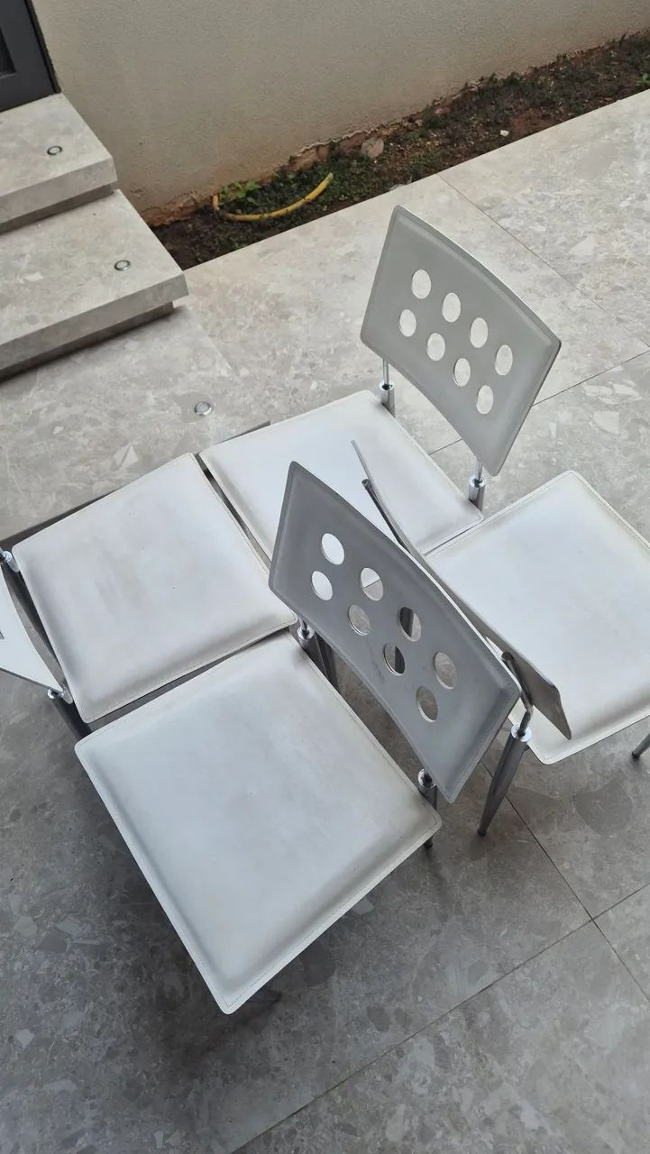 Conjunto 4 cadeiras jantar - Brancas - Foto 3