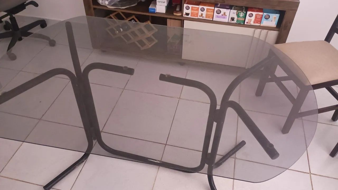 Mesa de jantar 4 lugares 