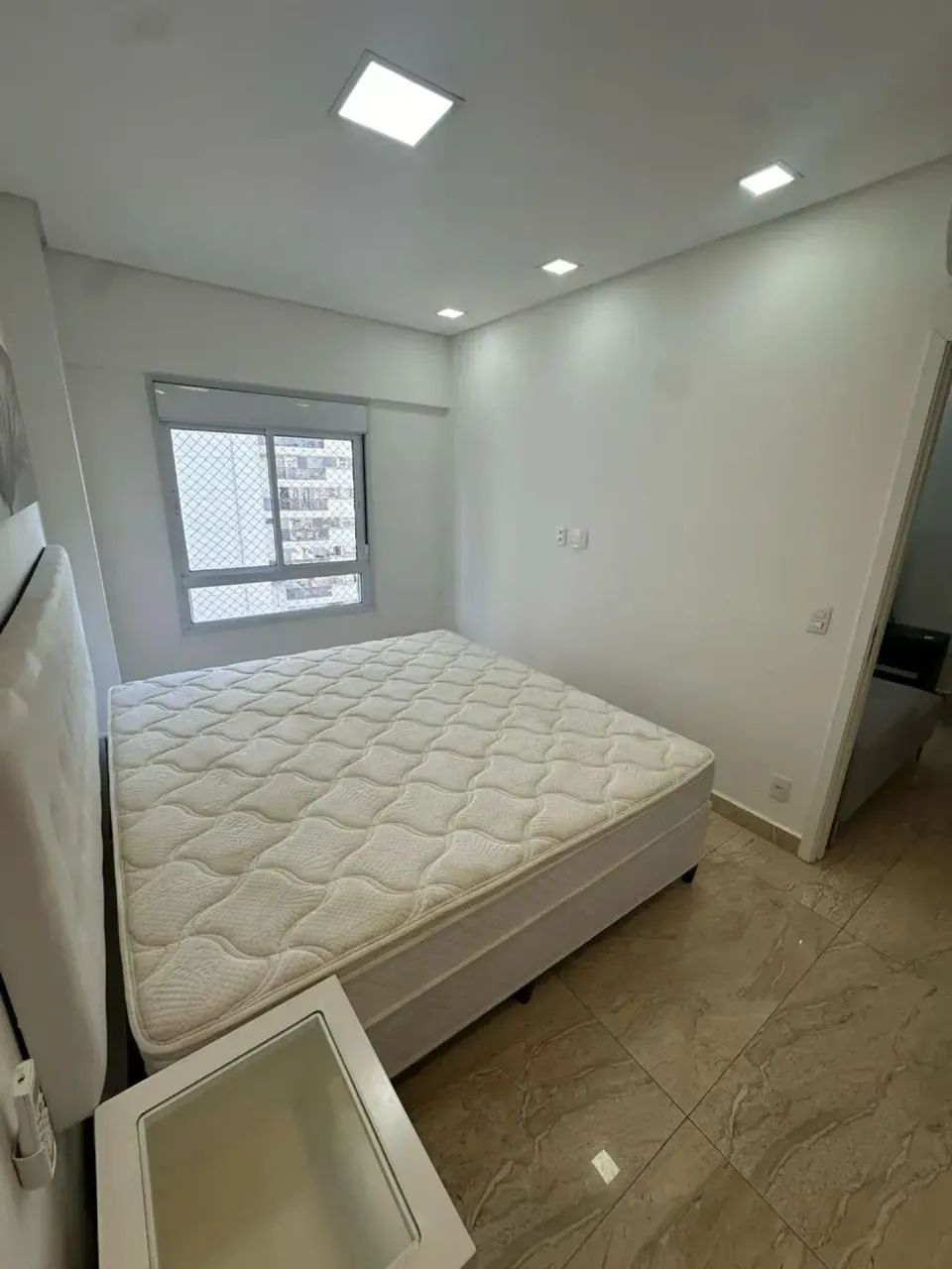 Baixou para alugar rápido apartamento mobiliado para aluguel no centro de Alphaville com 1 - Foto 12