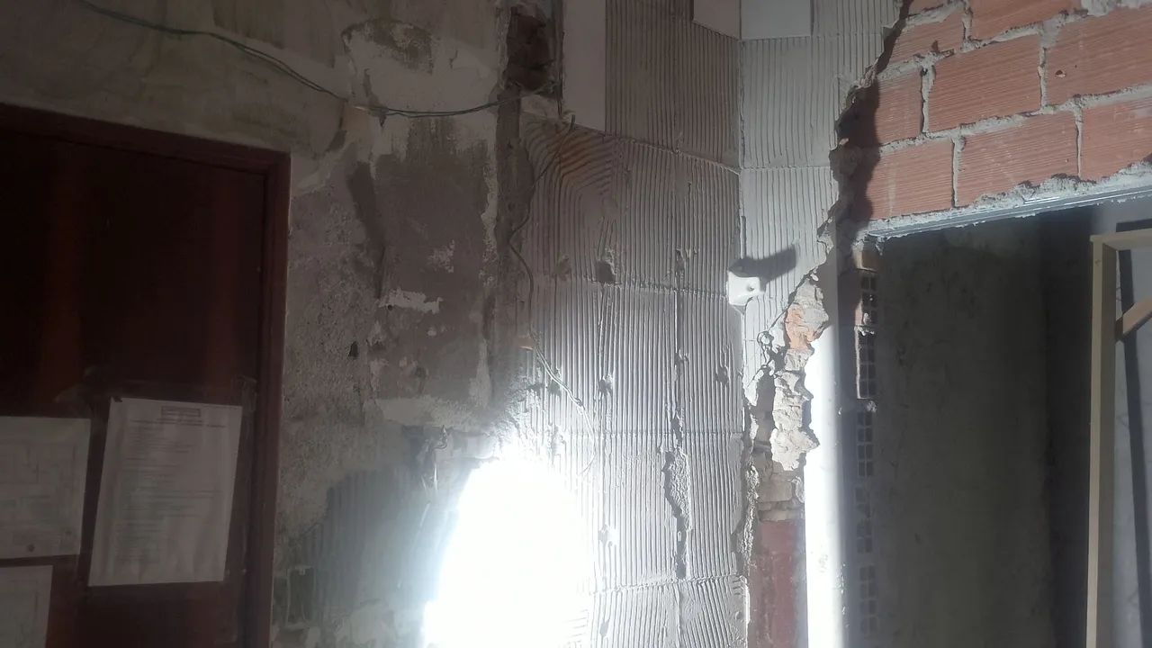 Vaga para pedreiro e servente salário a combinar  - Foto 2