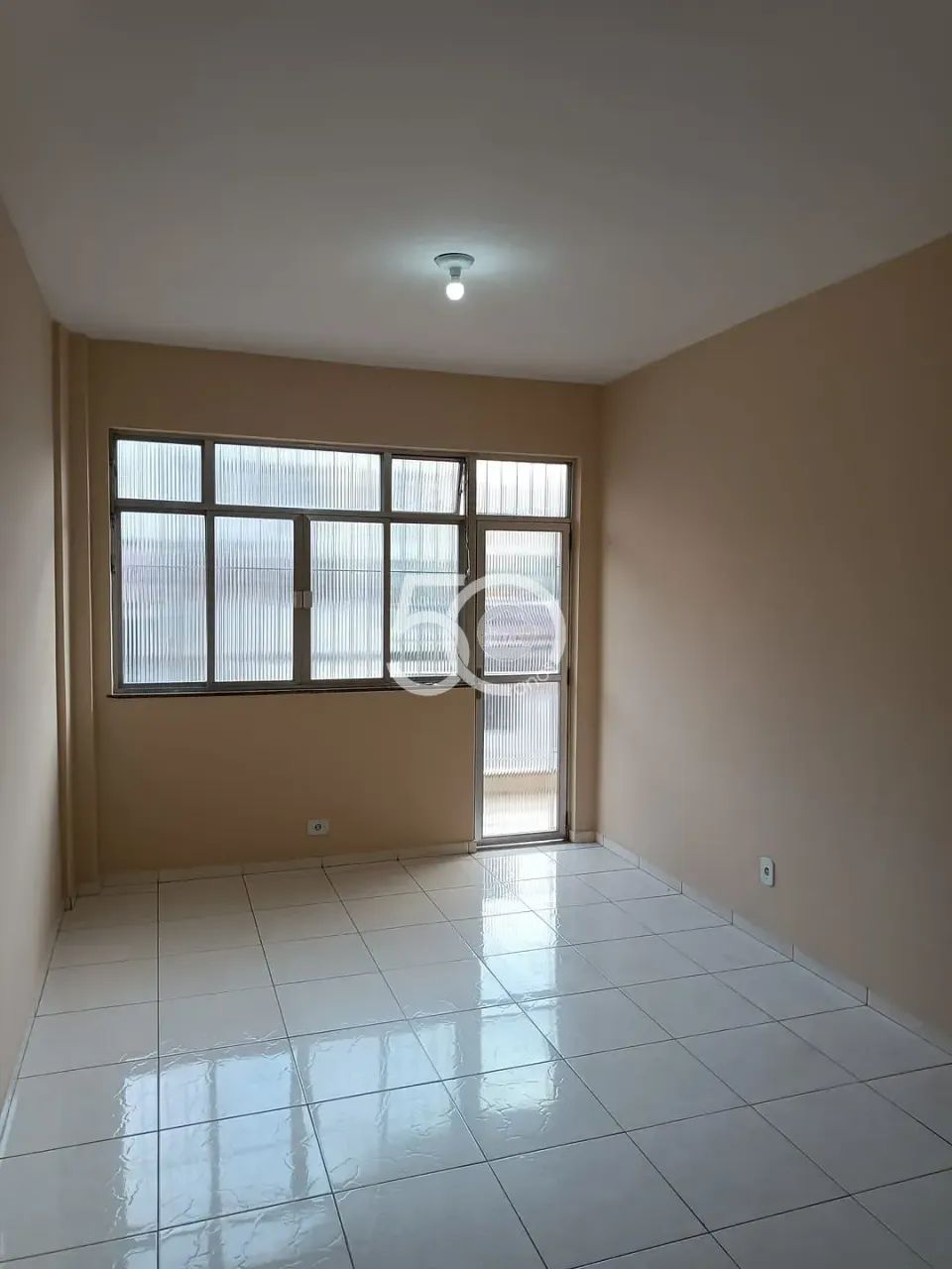 VILA DA PENHA- EXCELENTE E AMPLO APTº 3 QUARTOS , DEPENDÊNCIA, GARAGEM , JUNTO AO COMÉRCIO - Foto 2