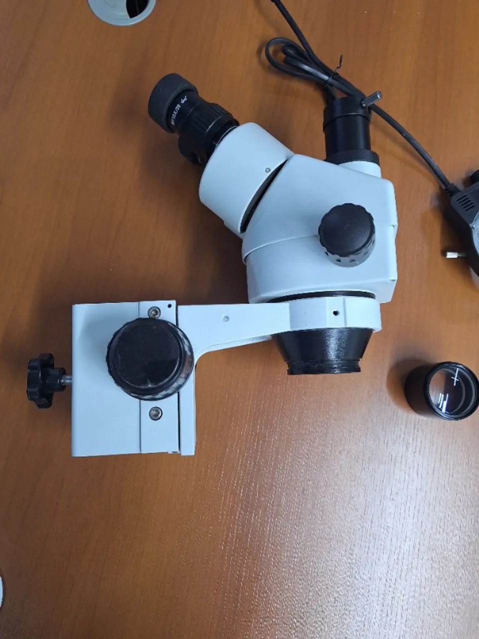 Microscópio Trinocular Sem suporte - Foto 2