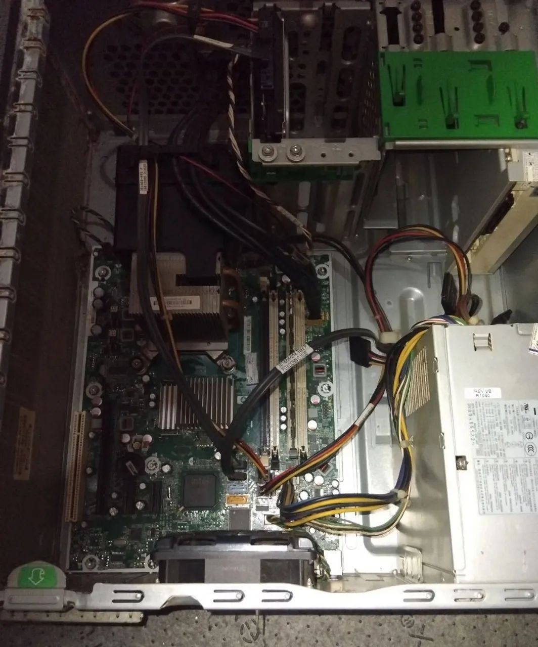 Vendo 2 CPUs para retirada de peças  - Foto 2