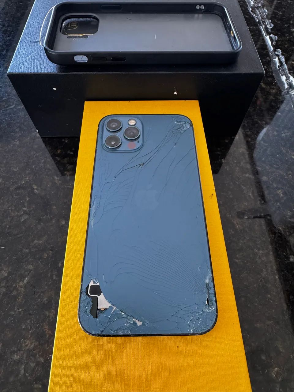 iPhone 12 Pro 254g  - Foto 4