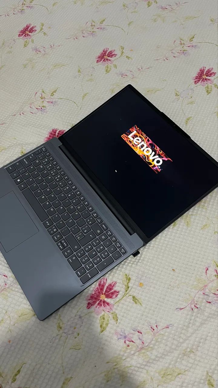Notebook Lenovo - Foto 3
